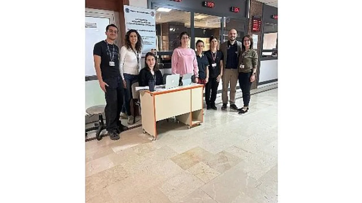Egeli Uzmanlar çocukluklarda obeziteye ve sağlık beslenmeye dikkat çektiler