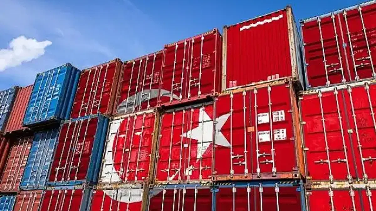 Türk ihracatçısı Cumhuriyetin aydınlattığı yolda yeni başarı hikayeleri yazacaktır