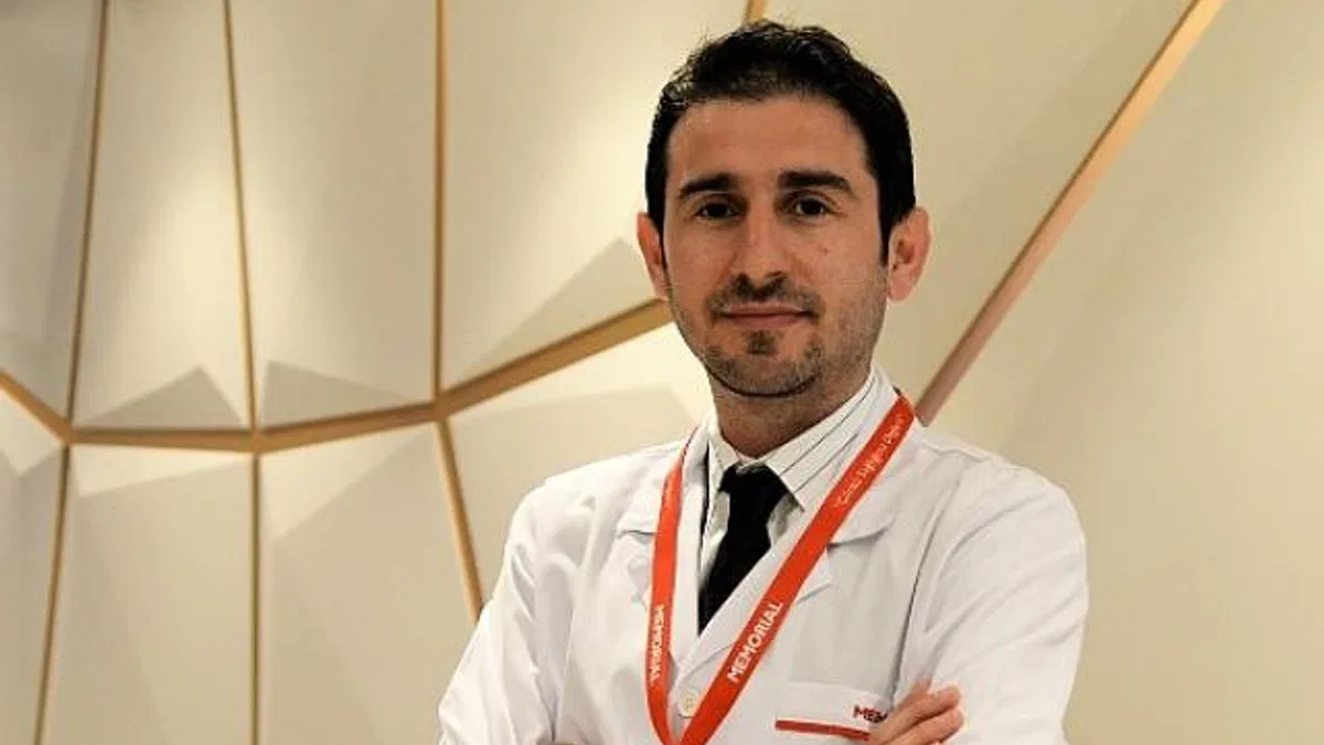 Gözde Işık Parlamaları Retina Yırtığı Habercisi Olabilir!