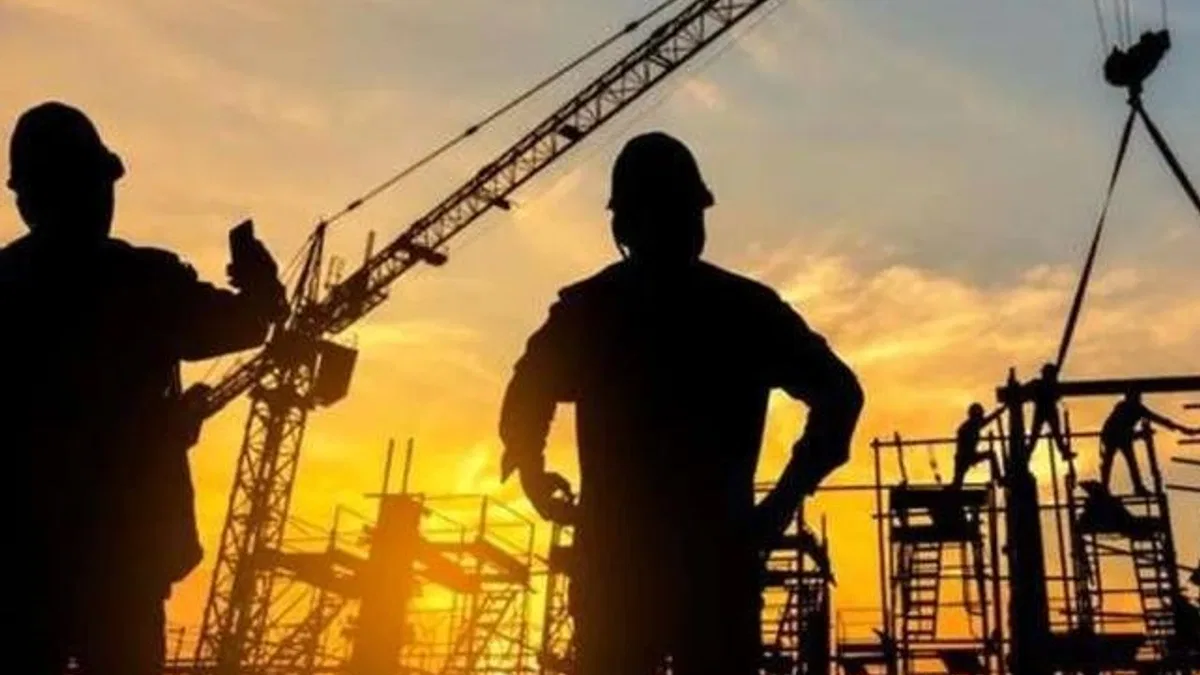 Üçüncü çeyrekte inşaat sektörü büyüdü, malzeme sanayi üretimi azaldı