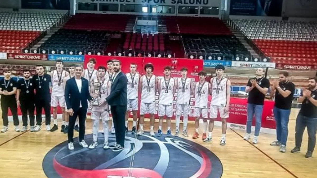 Gemlikliler U18 Türkiye Şampiyonası'nı ikinci tamamladı