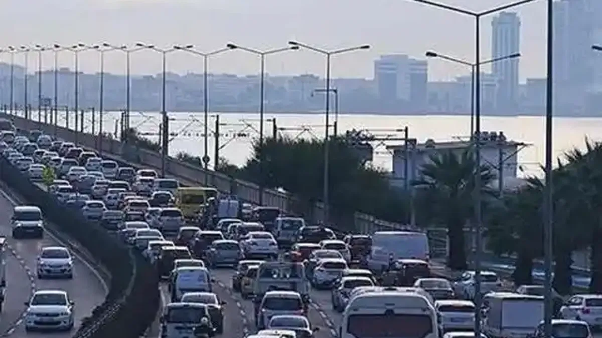 Trafiğe kayıtlı taşıt 33 milyona yaklaştı