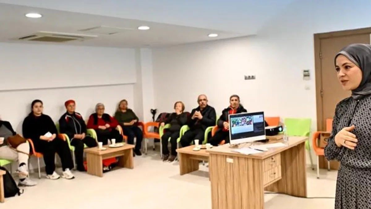 Parkinson Akademi üyelerine yaşam tarzı eğitimi