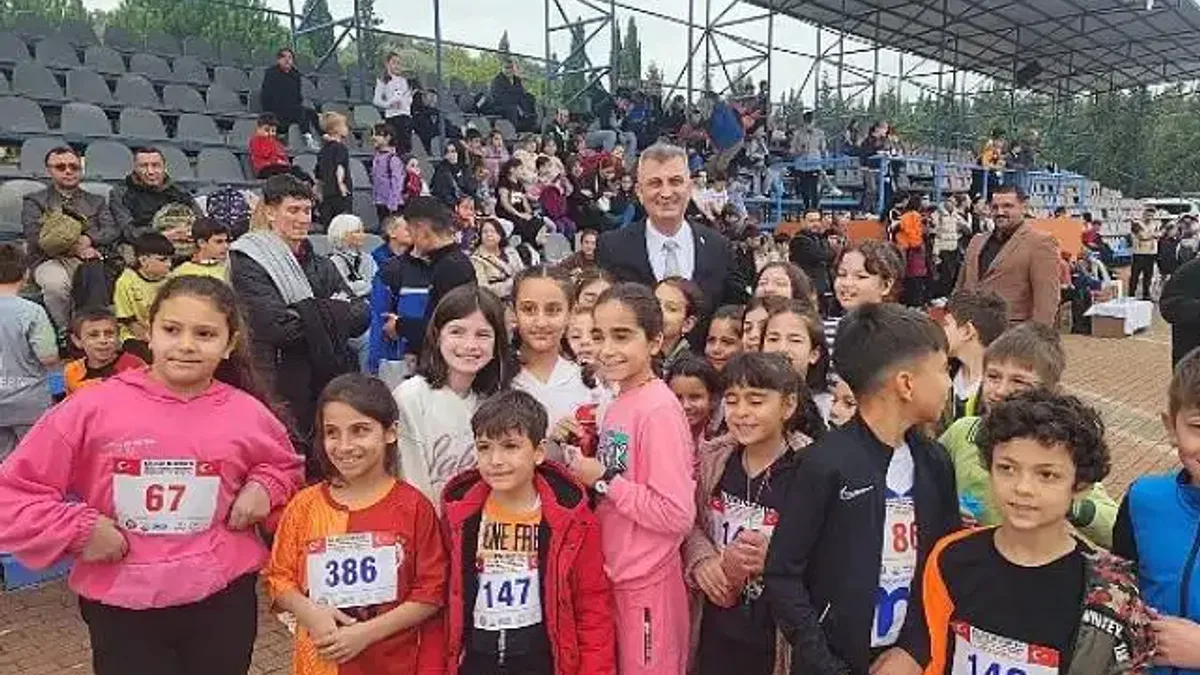 Gölcük'te Cumhuriyet Coşkusu Sporla Birleşti