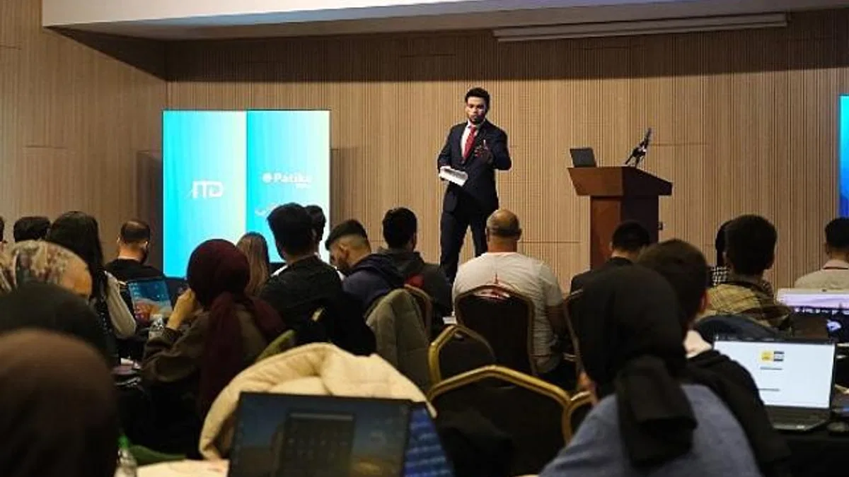 Konya Bilim Merkezi'nde "Internet Computer ve Smart Contract Yazma" Eğitimi Düzenlendi