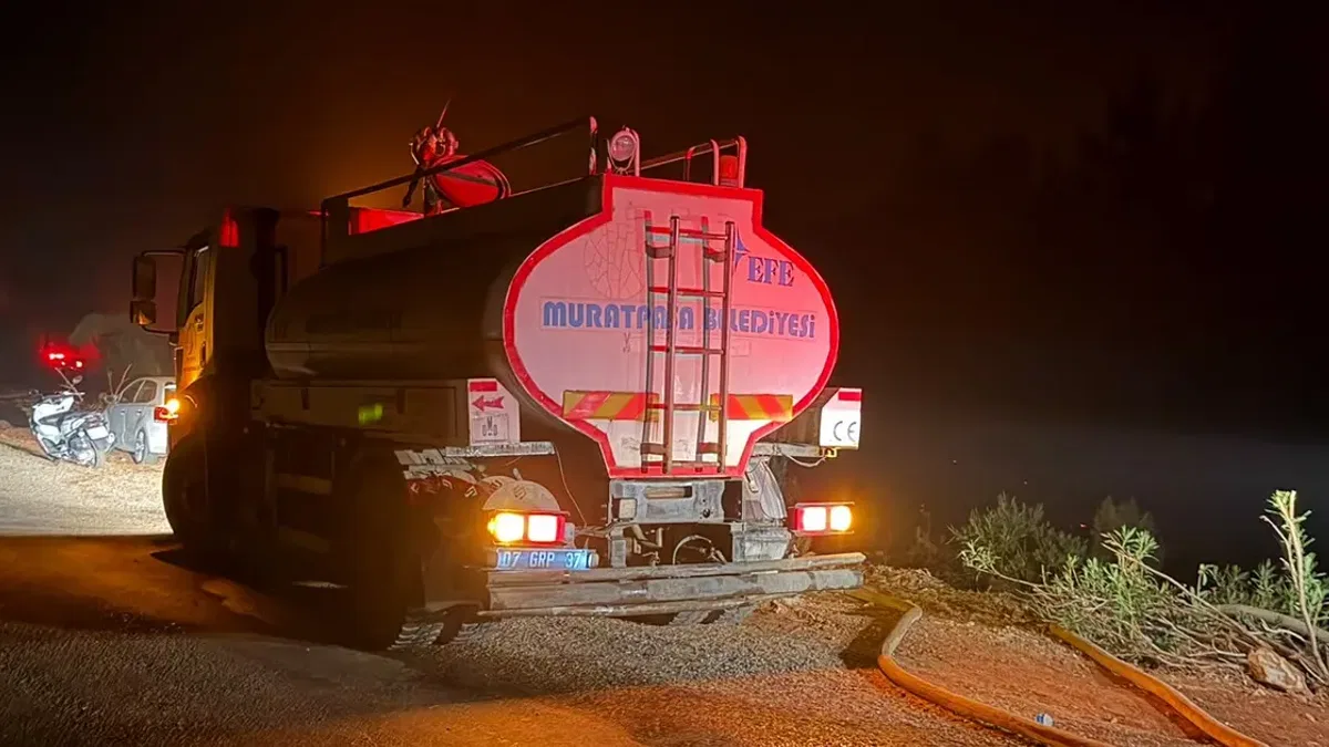 Antalya Muratpaşa’dan Aksu’daki yangınla mücadeleye destek