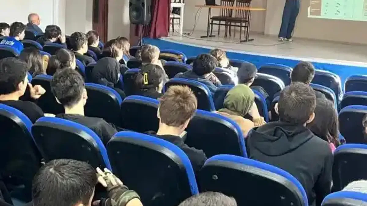 Sakarya'dan bin 400 lise öğrencisine 'sıfır atık' eğitimi