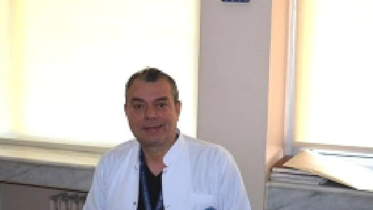 Prof. Dr. Akay, "Ağız ve diş sağlığınız için sigarayı bırakın"