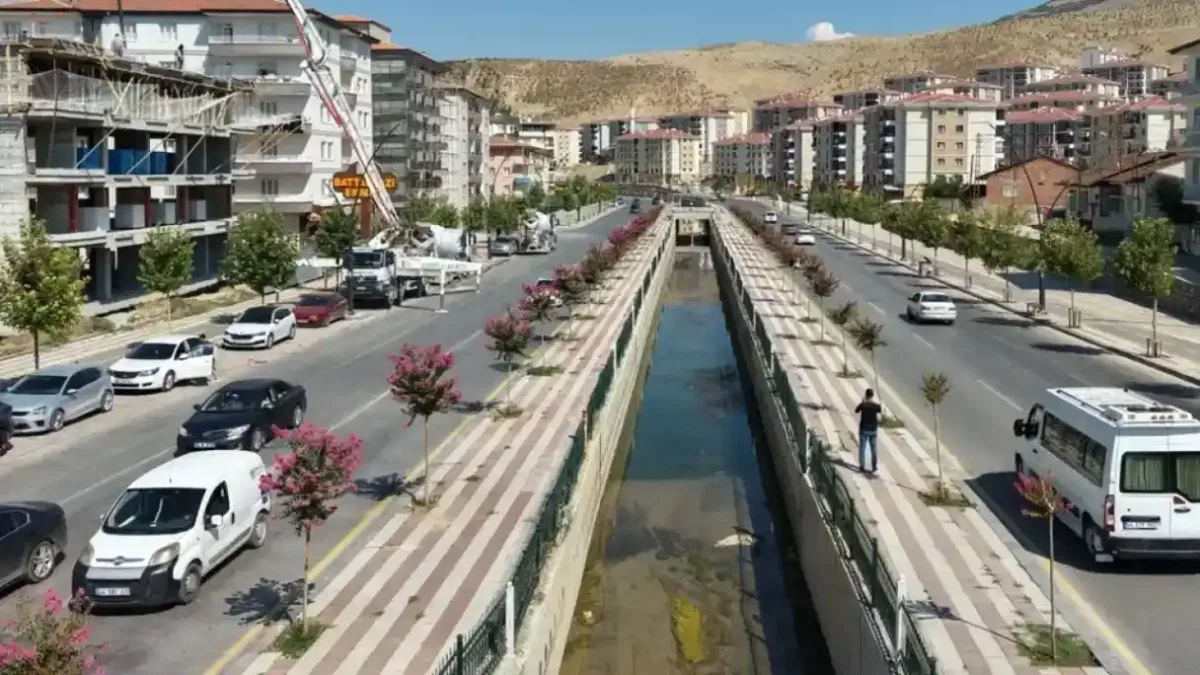 Malatya'da yeşil alanlar peyzajla güzelleşiyor