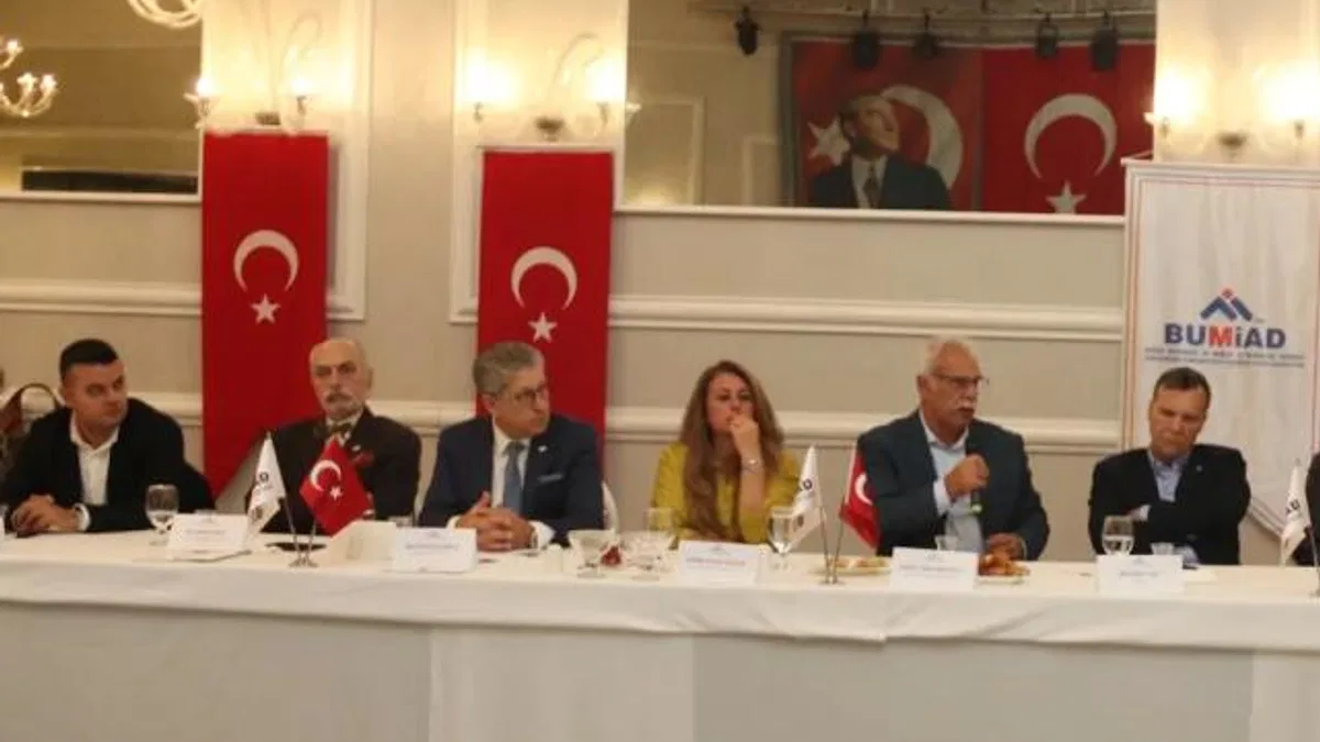 BUMİAD'ın Cumhuriyet'e sahip çıkan isimleri bu yıl da ödüllendirecek