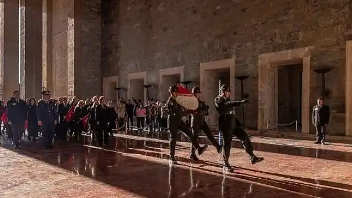 Kotonlular Atamızı anmak için Anıtkabir'deydi