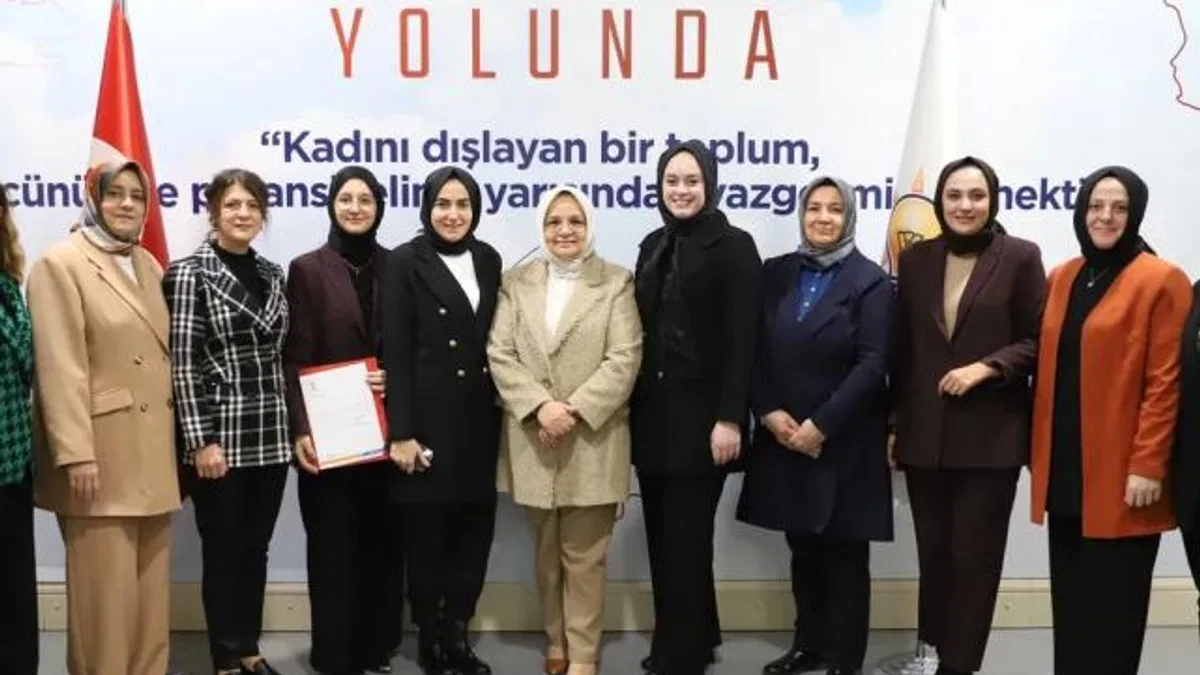 AK Parti Kadın Kolları'ndan 10 ilde bayrak değişimi