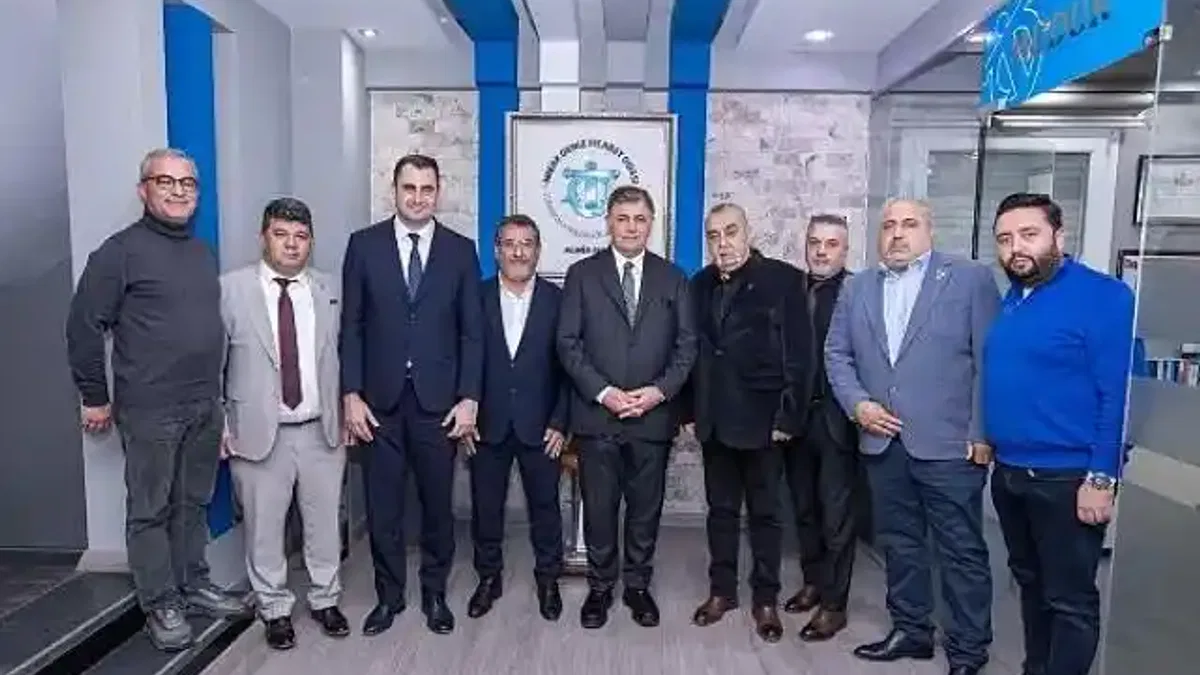 Başkan Tugay'a hizmet teşekkürü