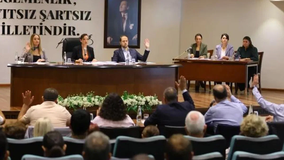İzmir Meclisi'nde Efes otoparkı tepkisi!
