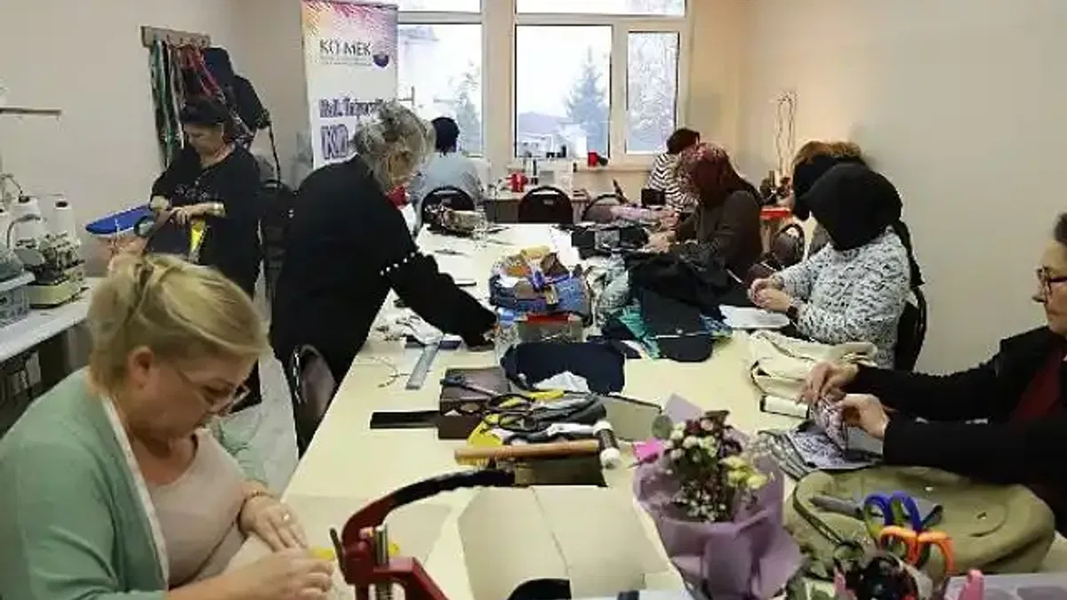 Deri çanta modasının kalbi KO-MEK'te atıyor