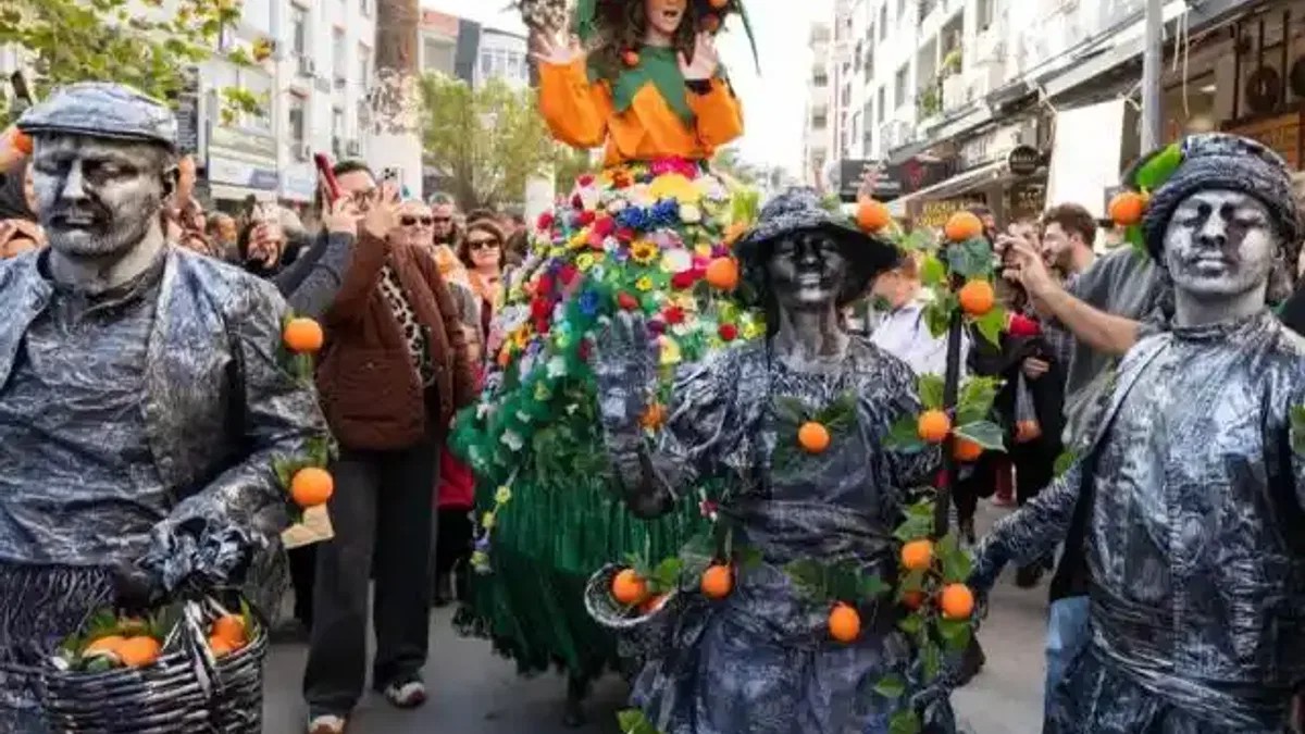İzmir'de 25. Mandalina Şenliği üreticinin yüzünü güldürdü
