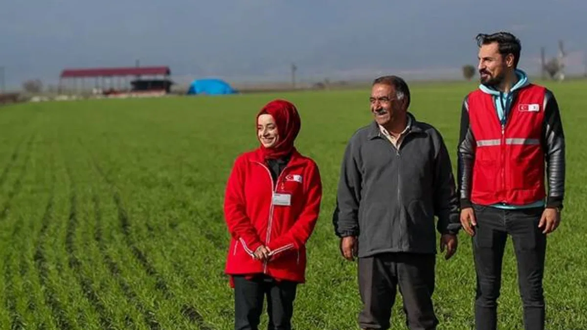 Depremden etkilenen çiftçilere Kızılay'dan 70.8 milyon destek