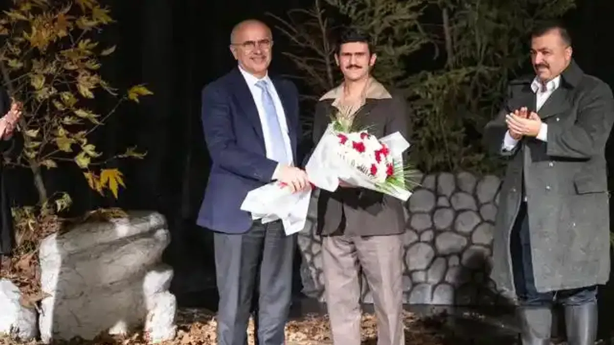 Malatya’da ‘Pusuda’ tiyatro oyunu beğeni topladı