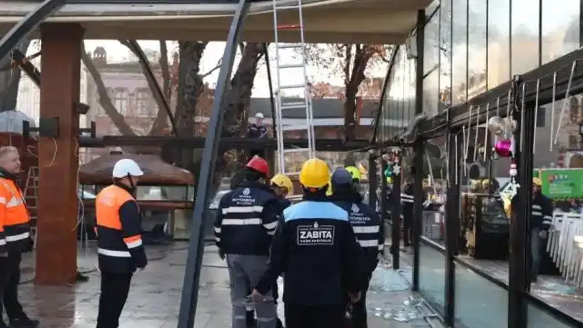 Tarihi Sirkeci Garı'nın çevresinde 'kaçak' temizliği!