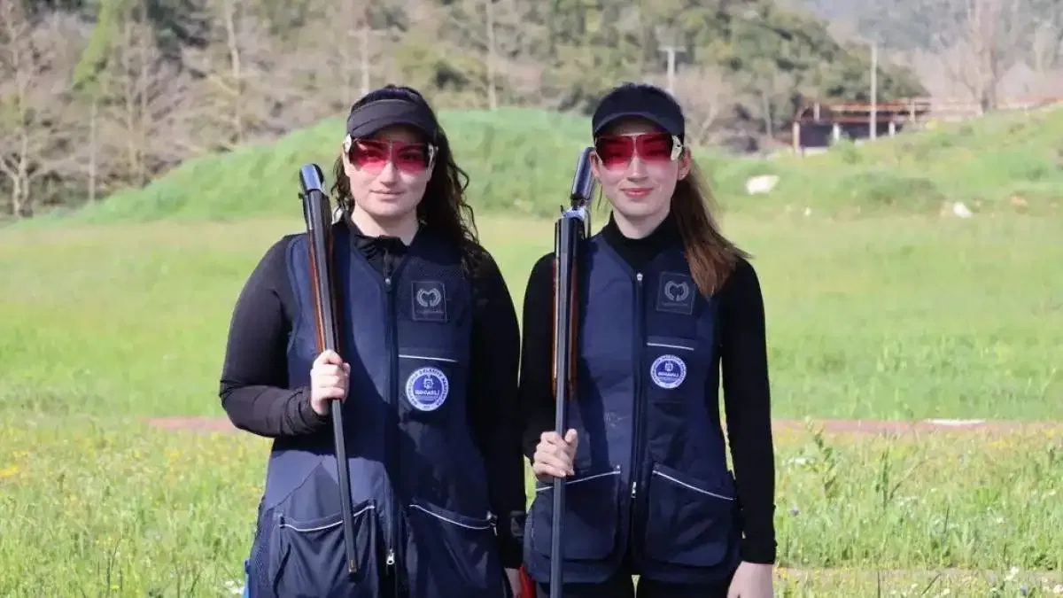 Kağıtspor’da başarı ve dostluk bir arada