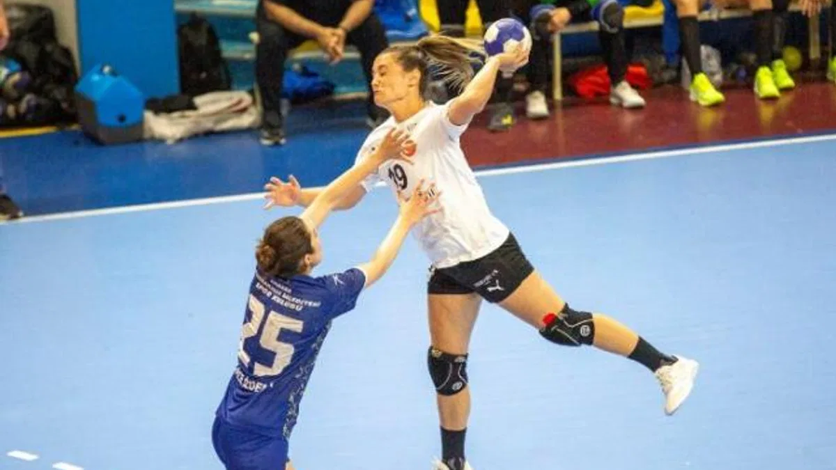 Kadınlar Süper Ligi'nde Armada Praxis Yalıkavak 2-1 öne geçti