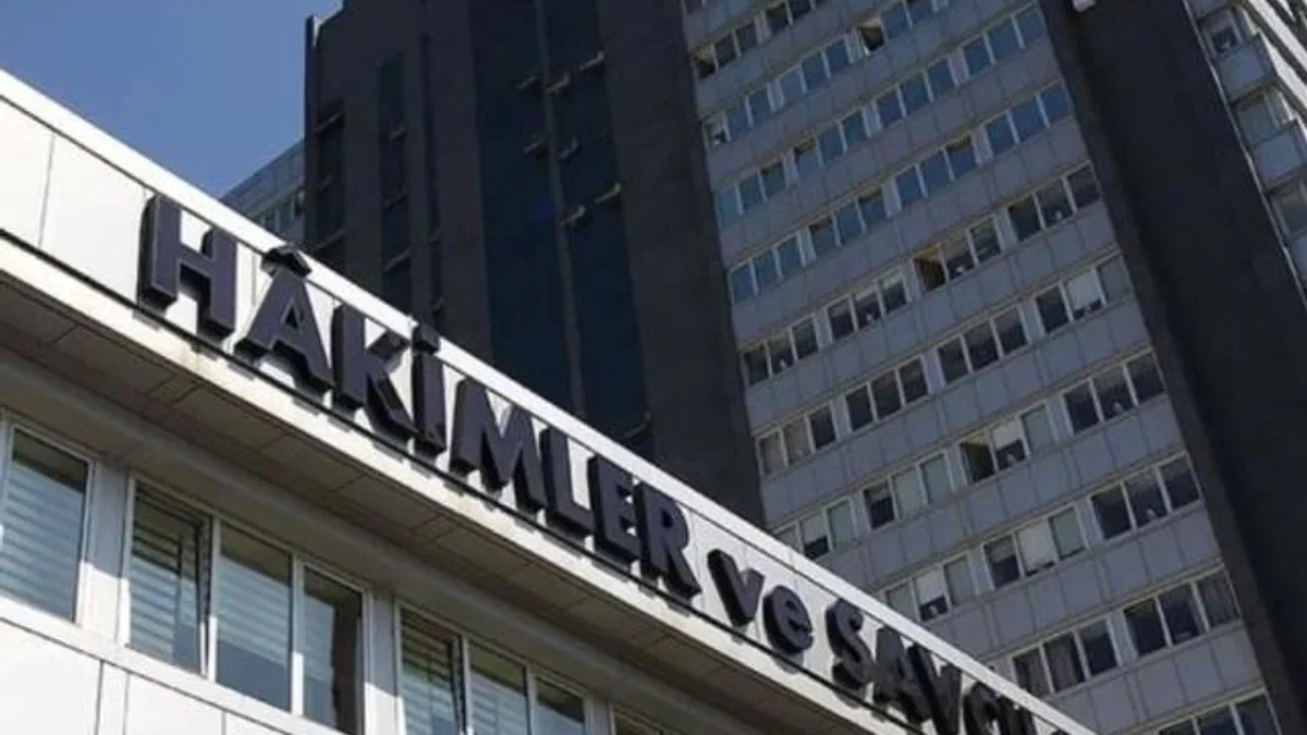 HSK'dan 27 sayfalık dev kararname! Yüzlerce hâkim ve savcı terfi etti!