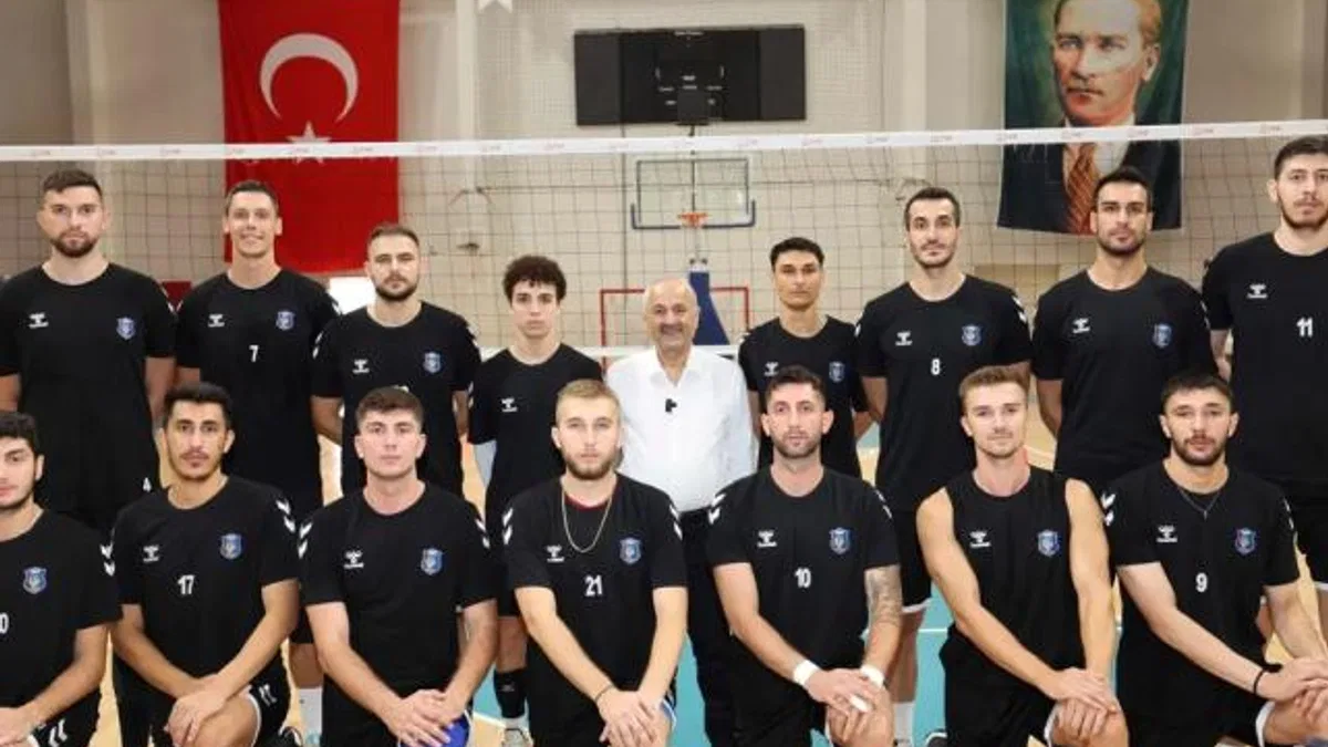 Başkan Büyükgöz'den voleybol takımına ziyaret