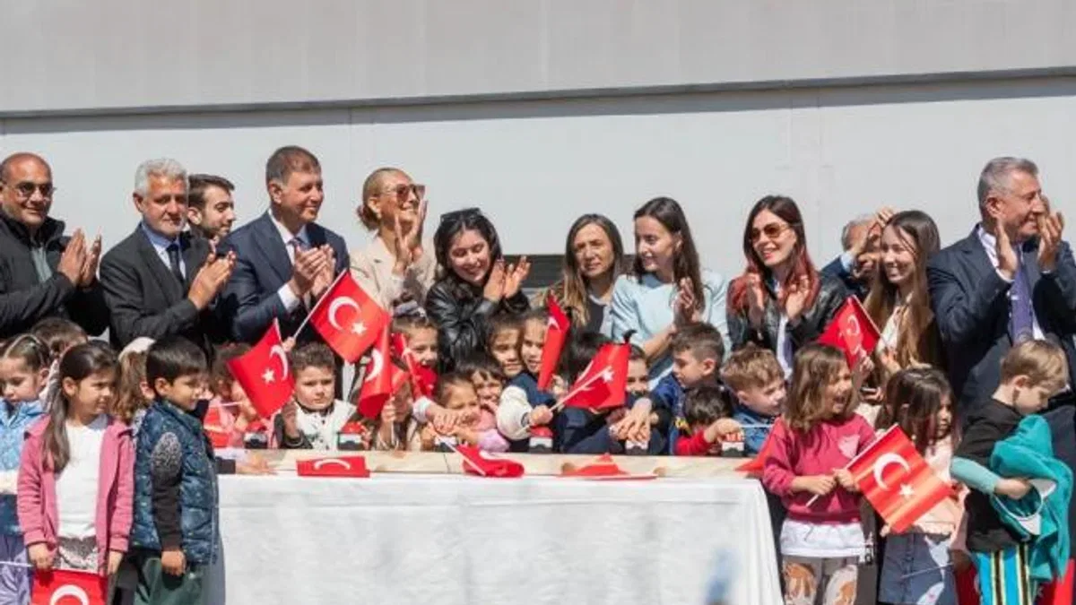 İzmir Güzelbahçe'de Onur Günay Eğitim Kampüsü Yerleşkesi’ne temel