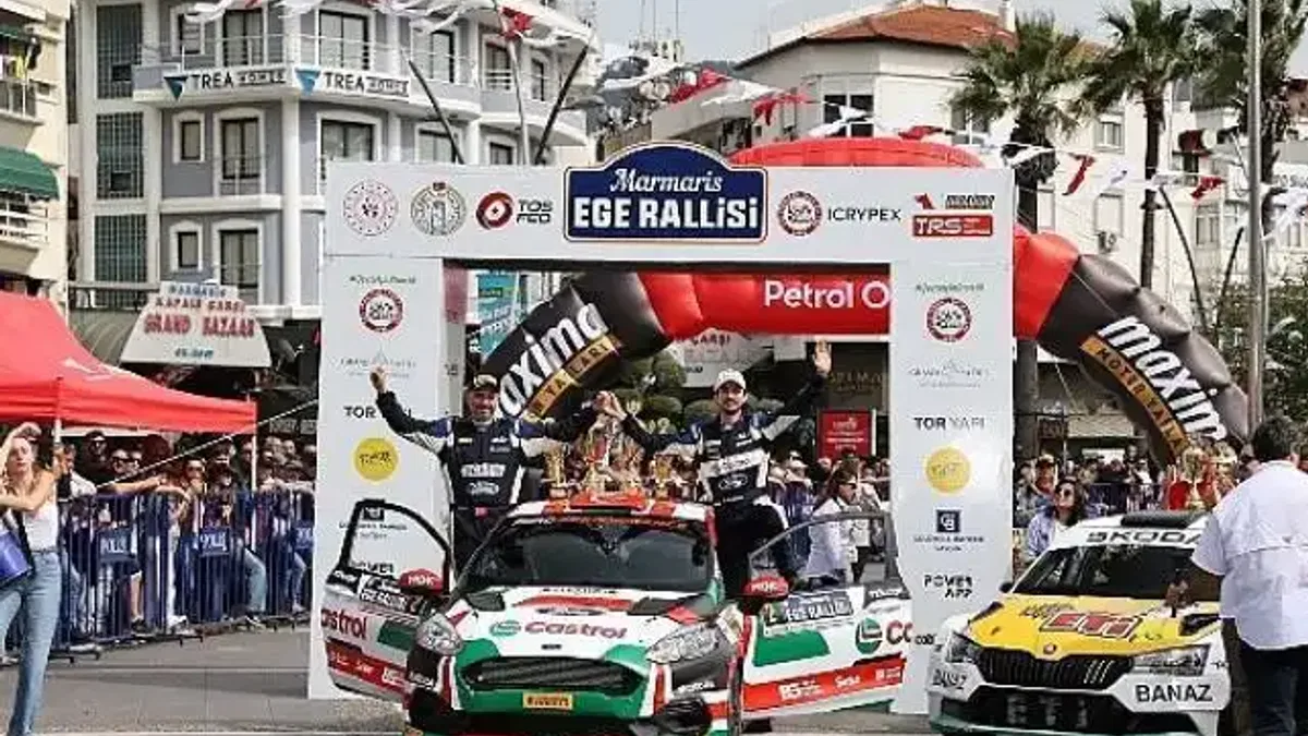 Castrol Ford Team Türkiye, Ege Rallisi'nde Podyumda!