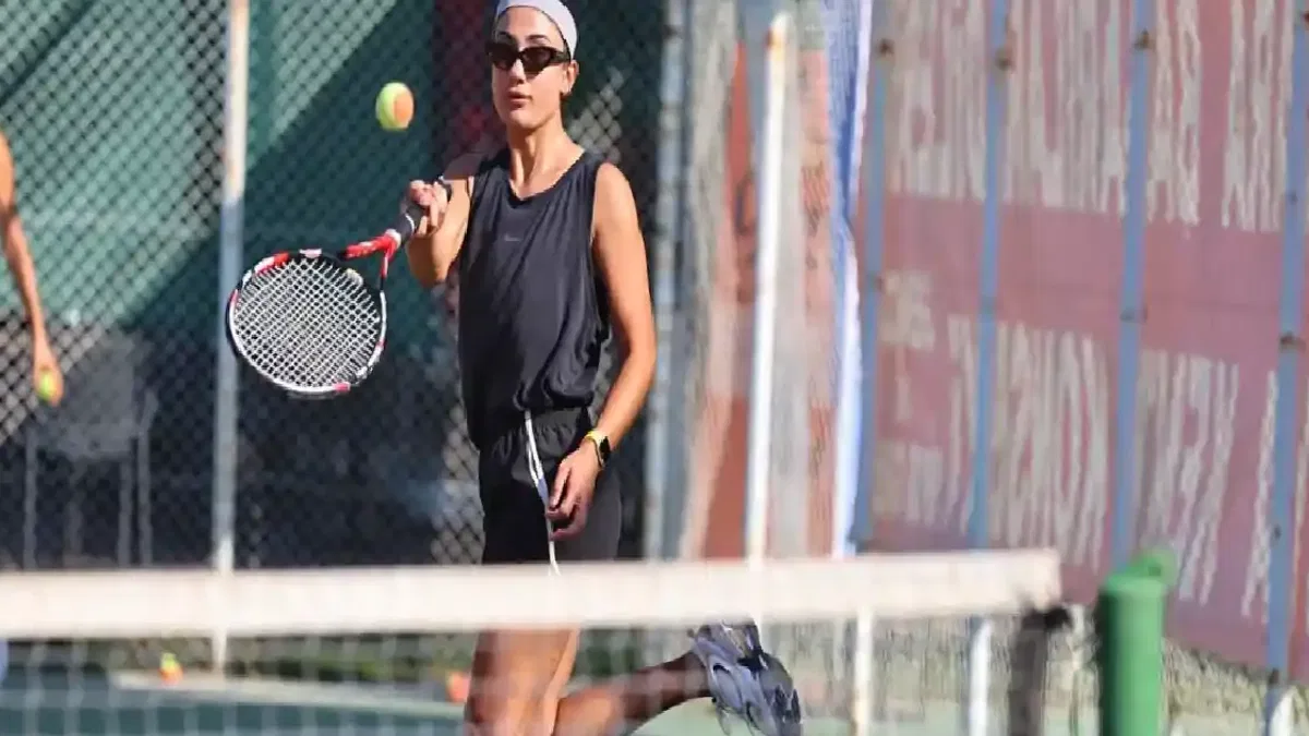 Antalya’da ücretsiz tenis kurslarıyla spor herkese ulaşıyor