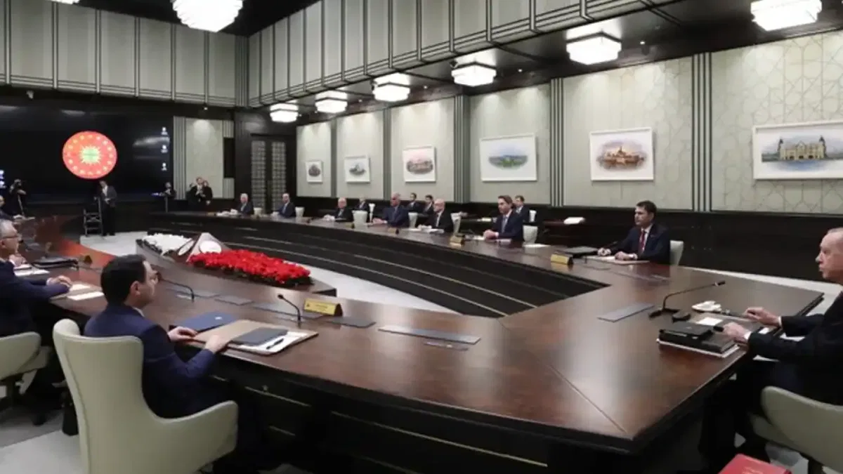 Kabine Beştepe'de toplanıyor... Gündemde NATO, Trump ve ekonomi var