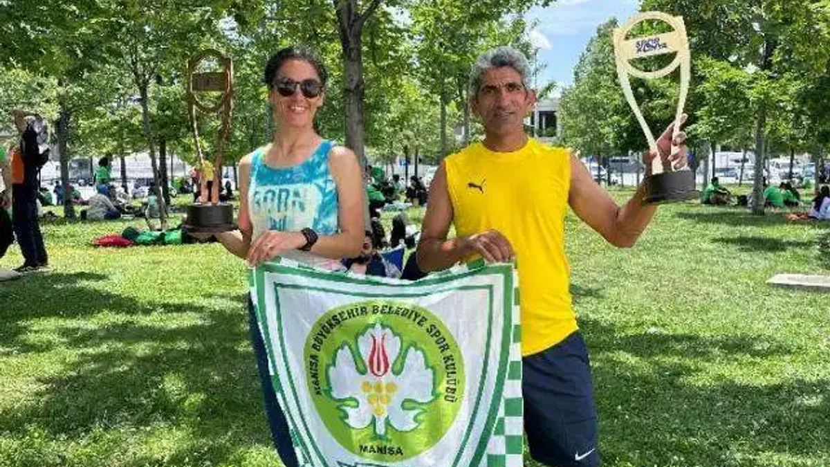 Manisalı atletler, Konya’da 2 kupa kazandı