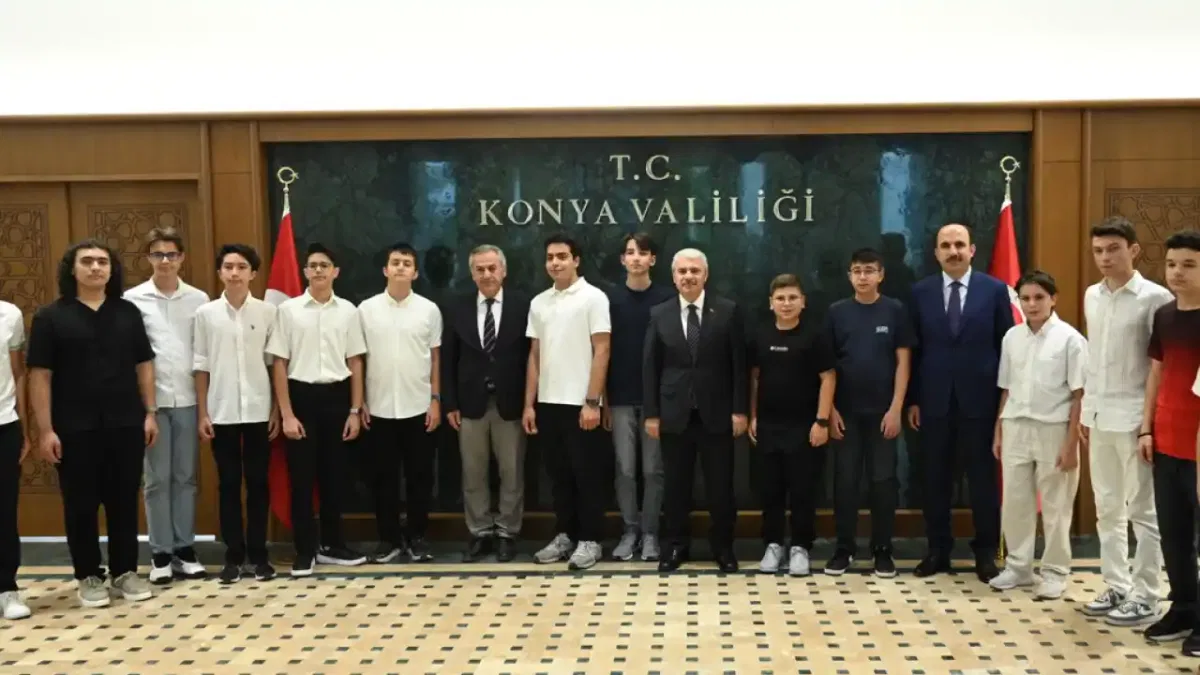 Konya'da Vali Akın ve Başkan Altay şampiyonlarla buluştu