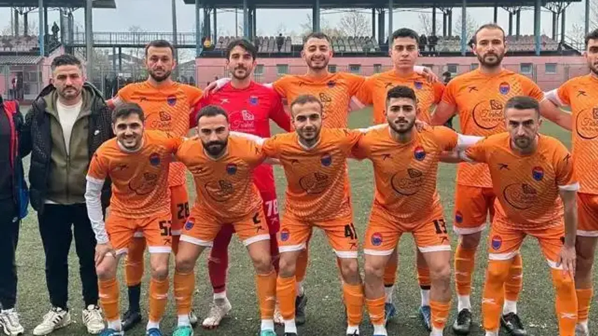 Kocaeli'de Darıca Türkelispor Play-off yolunda kritik virajda