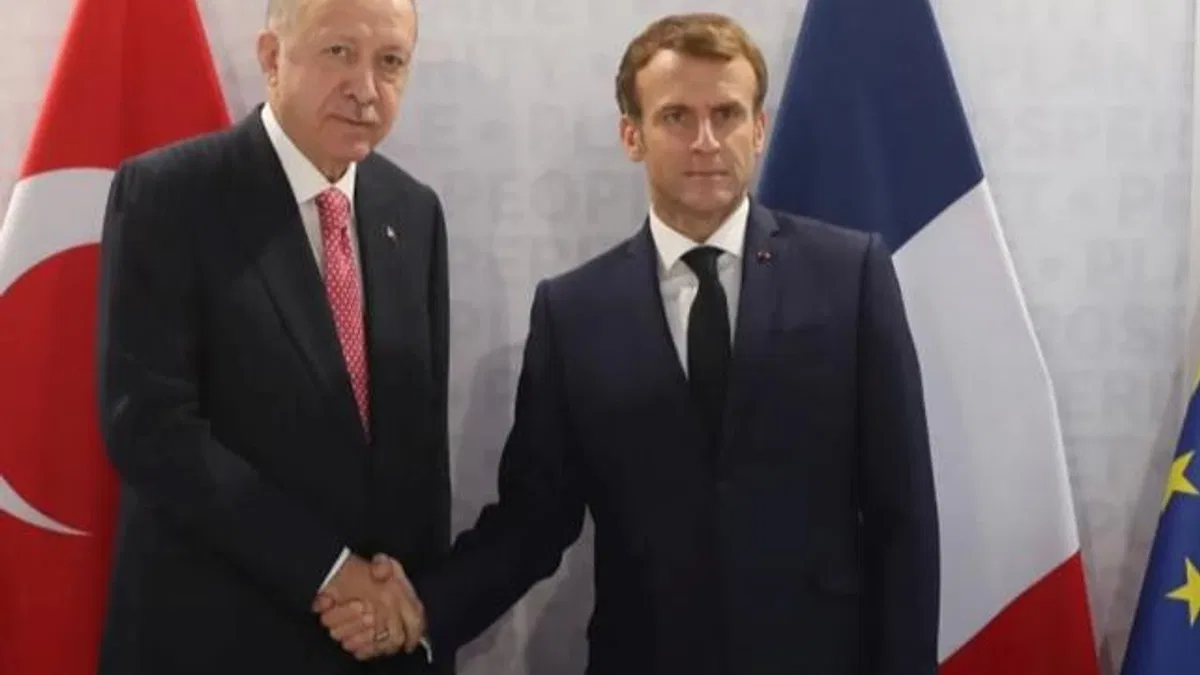 Erdoğan, Macron'la görüştü