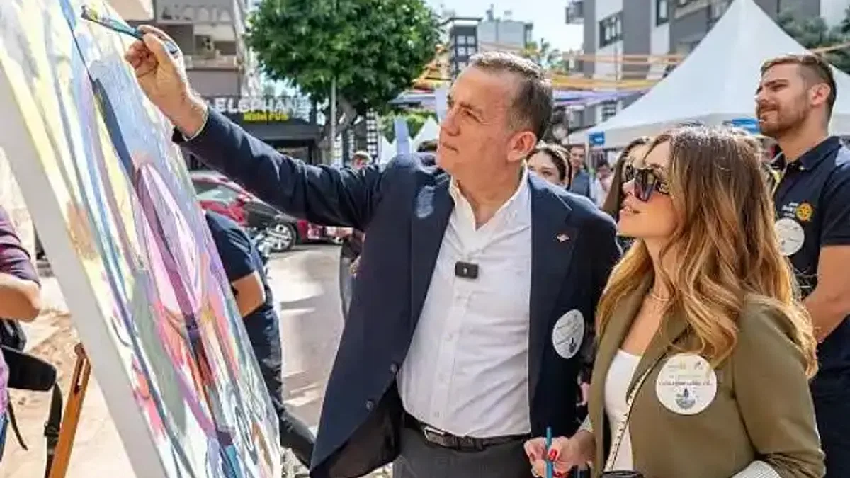 Mersinliler Kushimoto Sokak Sanatçıları Festivali'ne akın etti