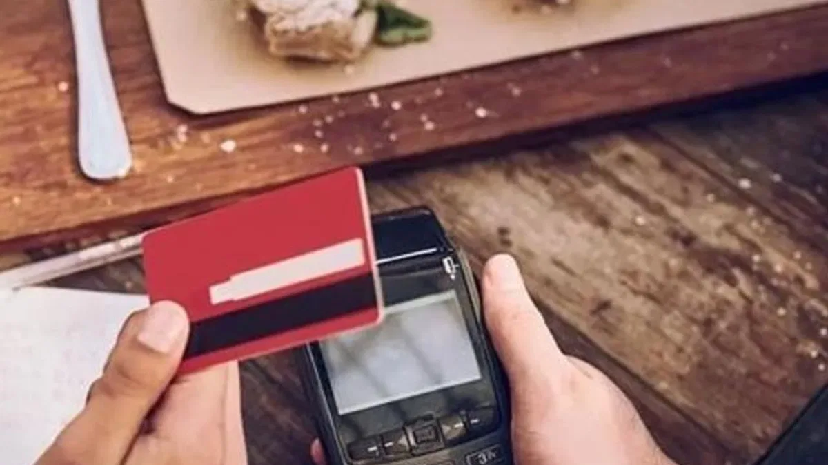 TURYİD'den bahşiş çağrısı: Kredi kartıyla gönüllü bahşiş sistemi gelmeli