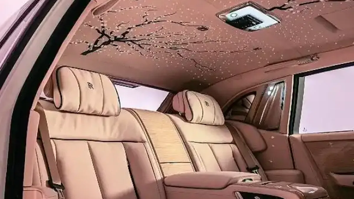 Anın Güzelliği: Rolls-Royce Phantom 'Cherry Blossom'