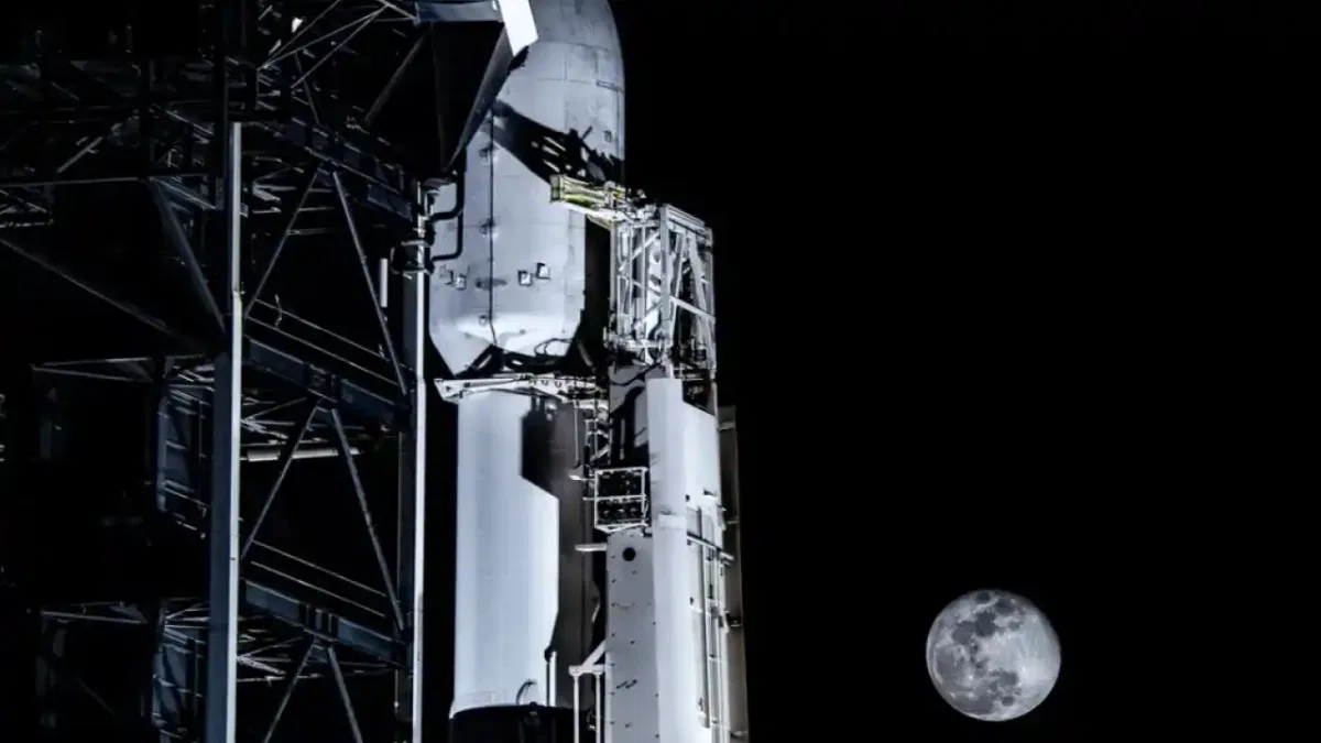 SpaceX'ten Ay'a çarpma açıklaması: Sorumlu uzay operasyonları için çalışıyoruz