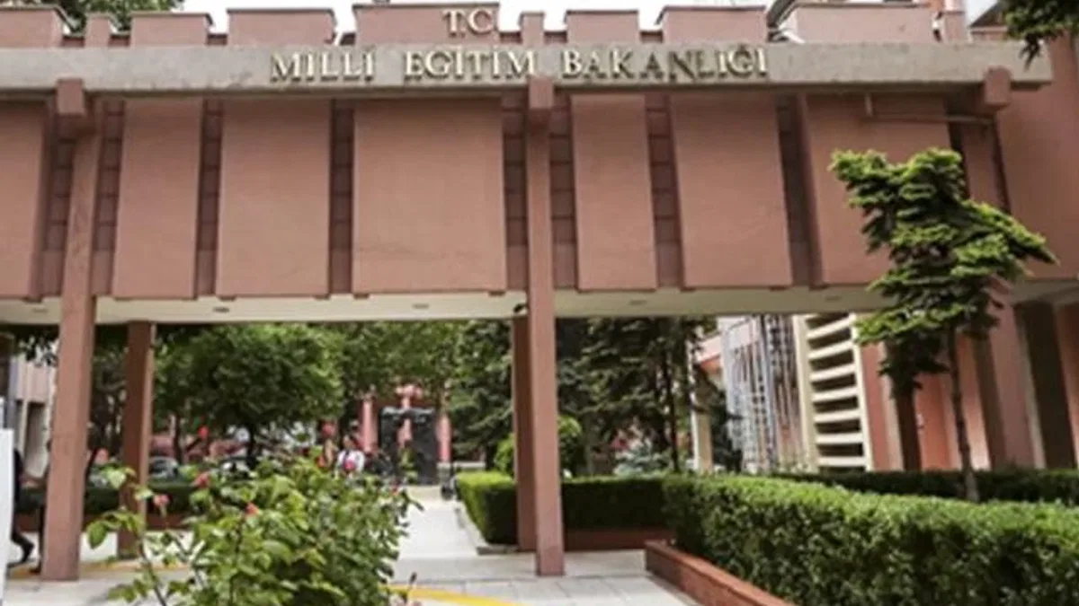 MEB’den 'özel program uygulayan okullara öğrenci seçimi' haberlerine yalanlama
