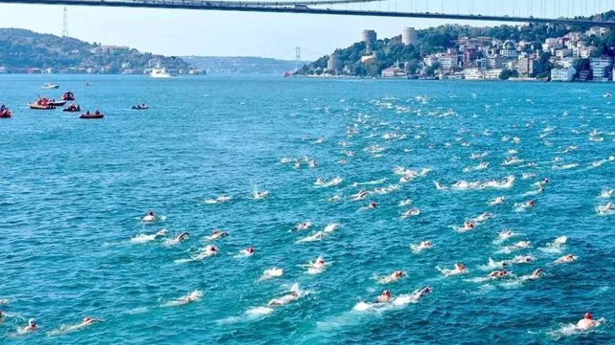 Kıtalararası tek yüzme yarışına İstanbul Büyükşehir'den tam destek