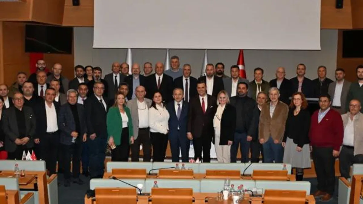 Başkan Zeyrek Manisa'da iş insanlarıyla buluştu