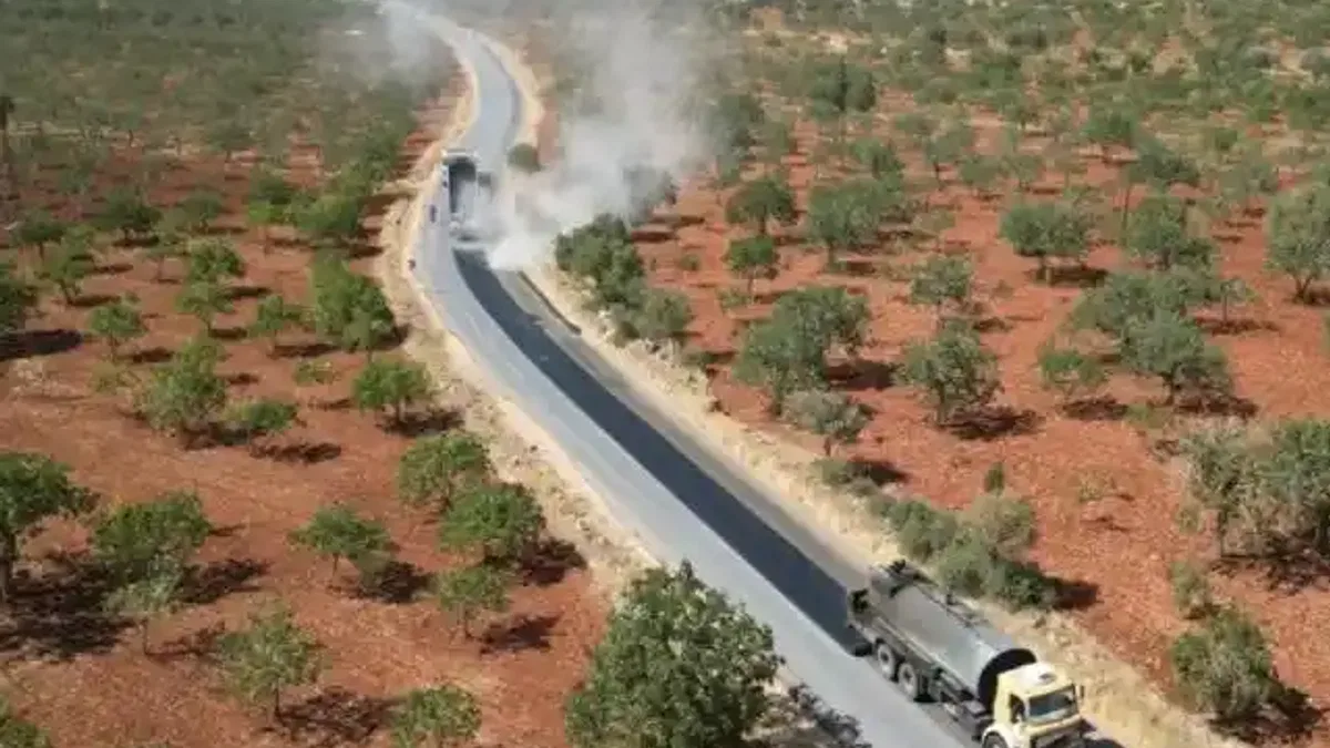 Halfeti’de kırsal yollar yenileniyor