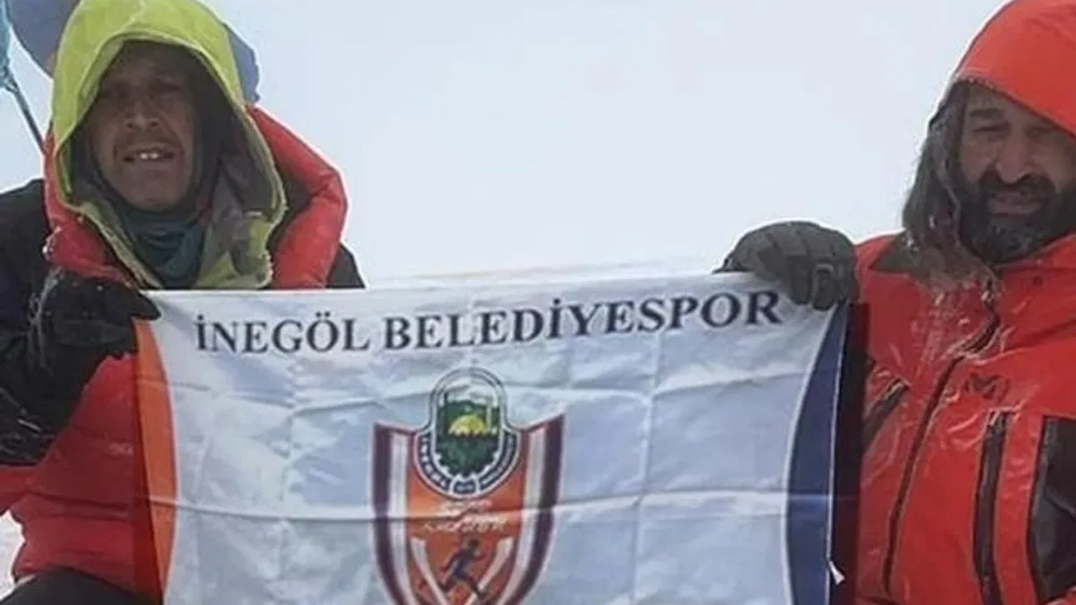 İnegöllü dağcılar, Ağrı Dağı’na tırmandı