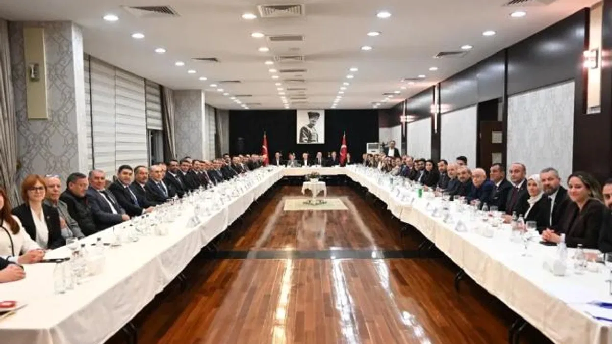 Ankara'da CHP’li 15 Belediye Başkanı'ndan birlik mesajı: Bu masadayız, çünkü sorumluluğumuz var