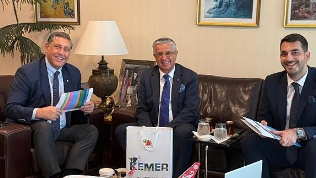 Başkan Topaloğlu'ndan tur operatörlerine ziyaret