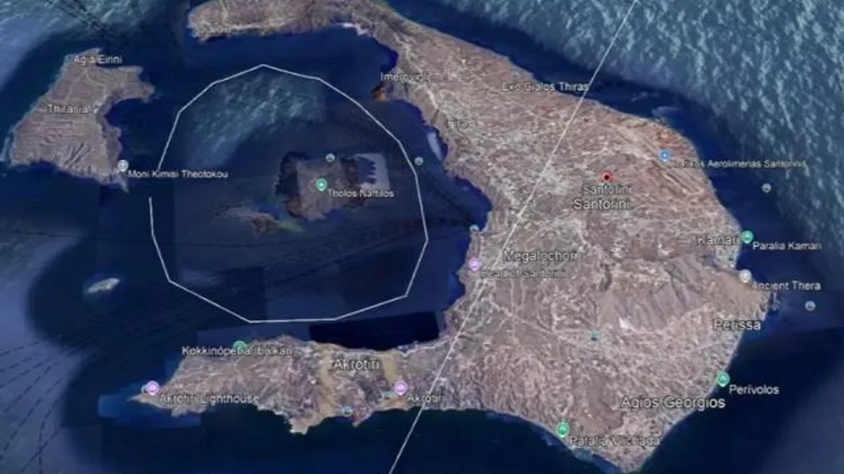 Santorini'de OHAL ilan edildi!