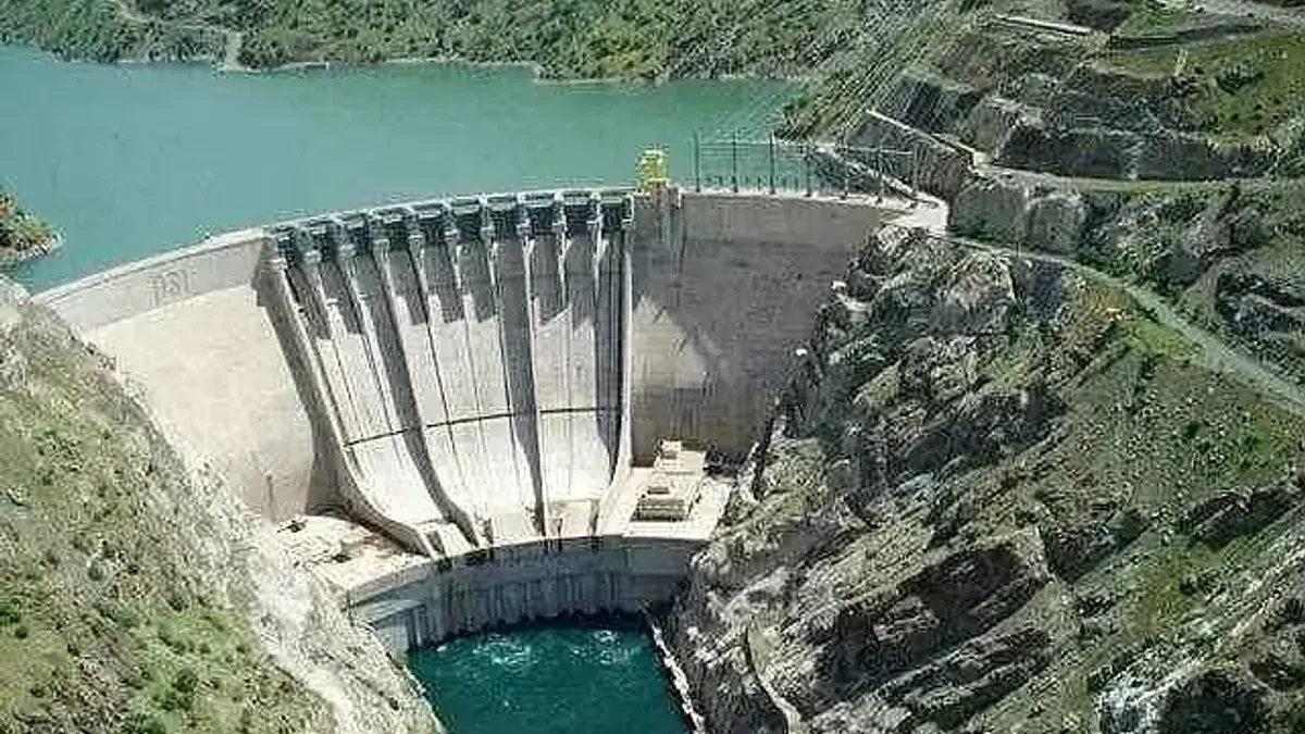 Türkiye'nin elektrik kurulu gücü 123 bin megavata ulaştı