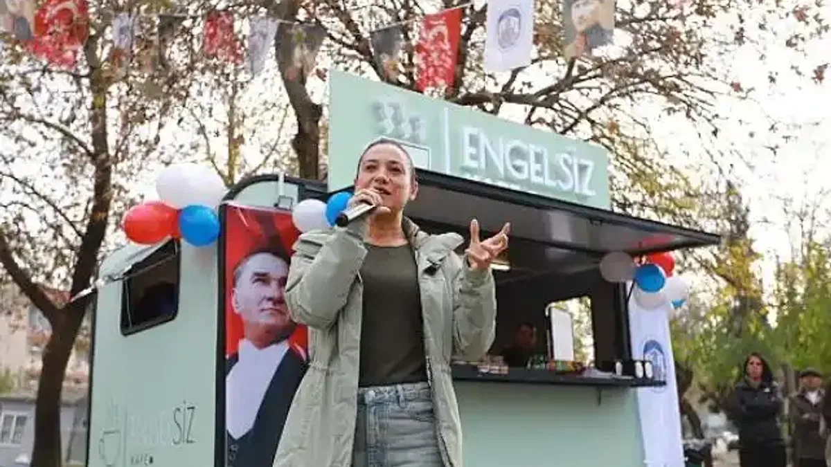"Efes Selçuk'un engelsiz gençleri çalışacak, Efes Selçuk sahip çıkacak: Engelsiz Kafe Efes Selçuk'un hizmetinde"