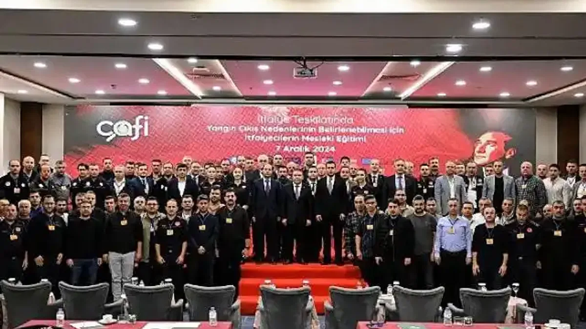 CHP'li 14 Büyükşehir Belediyesi'nin itfaiyesi eğitim için Antalya'da buluştu